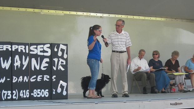 Dog and Owner on Stage (7)
